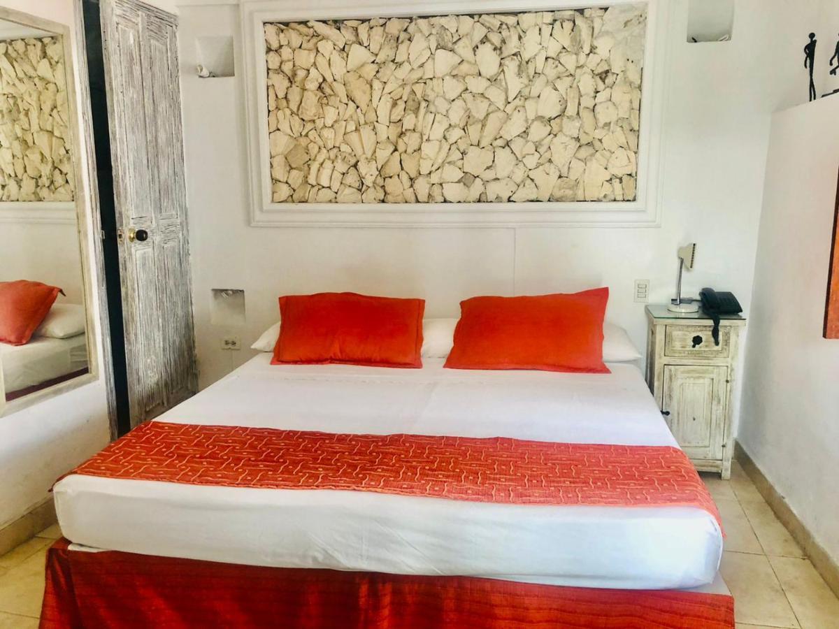 Antigua Calle Almudena Hotel Cartagena 外观 照片