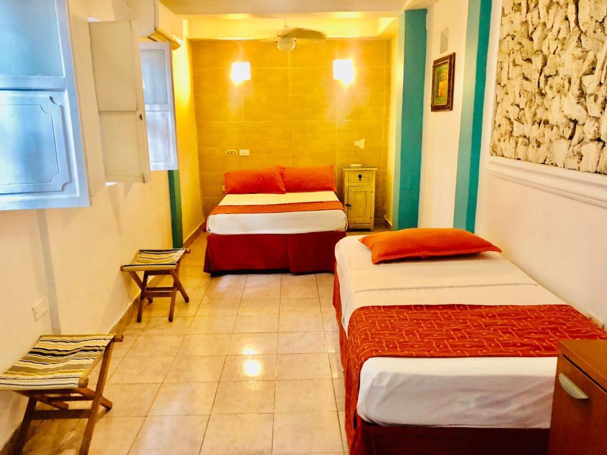 Antigua Calle Almudena Hotel Cartagena 外观 照片