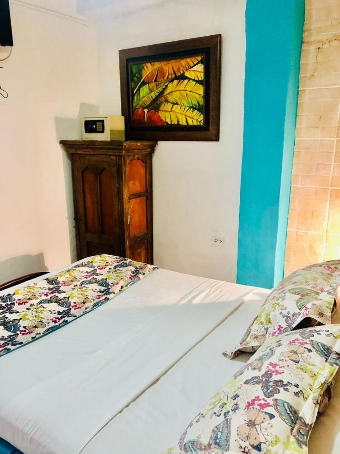 Antigua Calle Almudena Hotel Cartagena 外观 照片