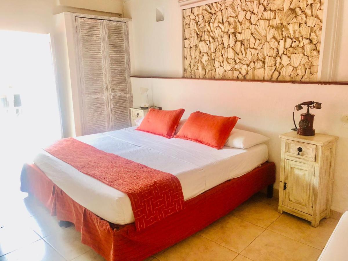 Antigua Calle Almudena Hotel Cartagena 外观 照片