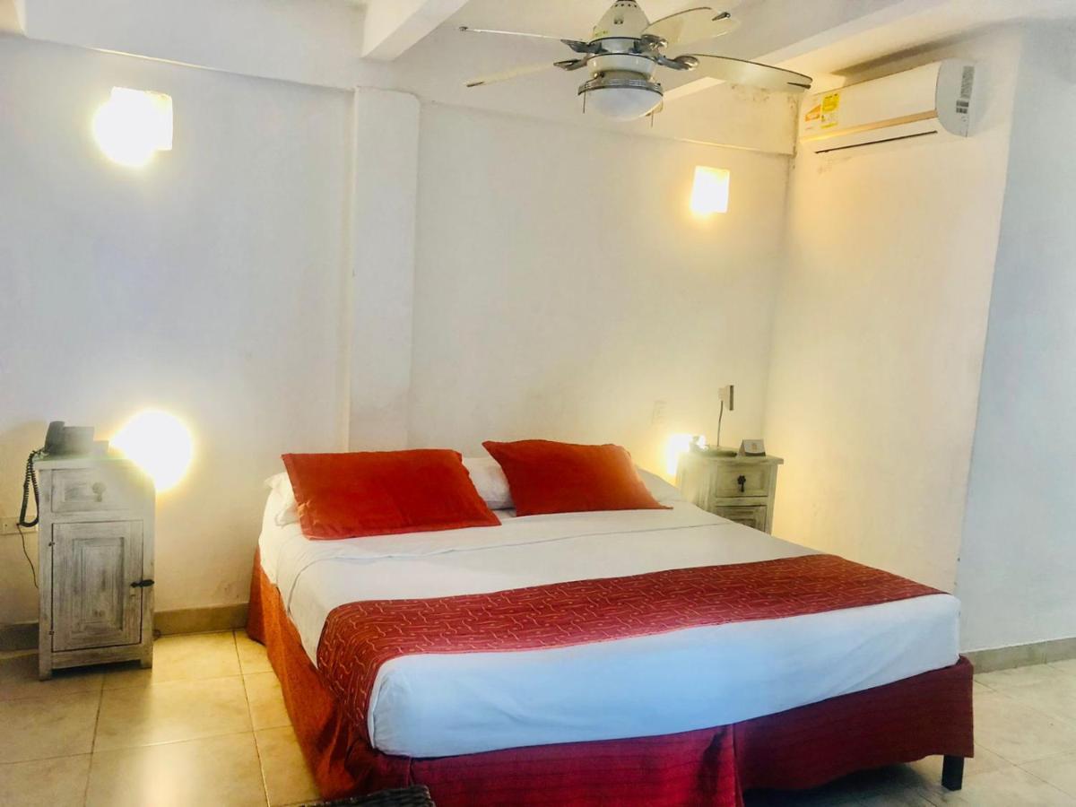 Antigua Calle Almudena Hotel Cartagena 外观 照片