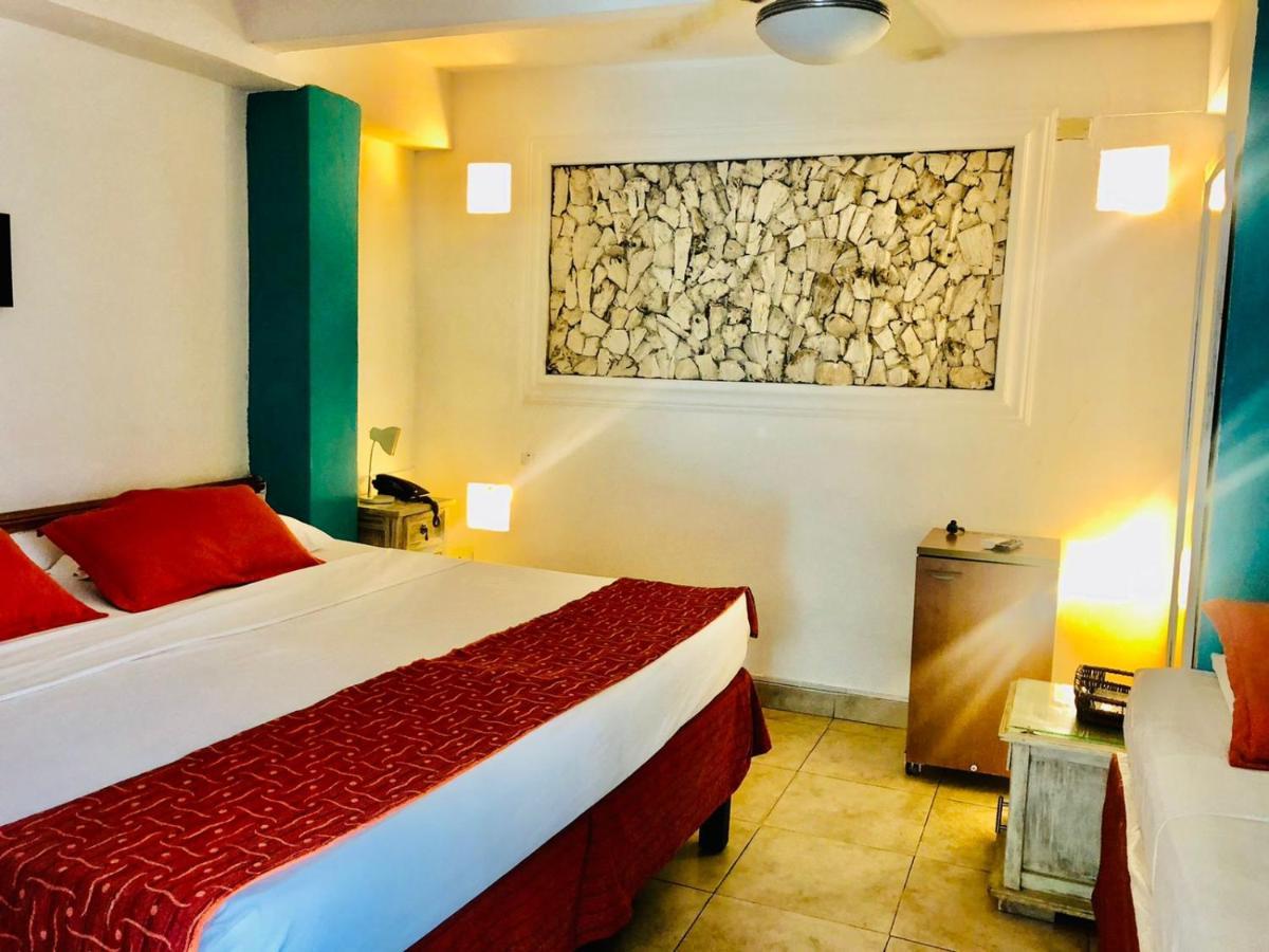 Antigua Calle Almudena Hotel Cartagena 外观 照片